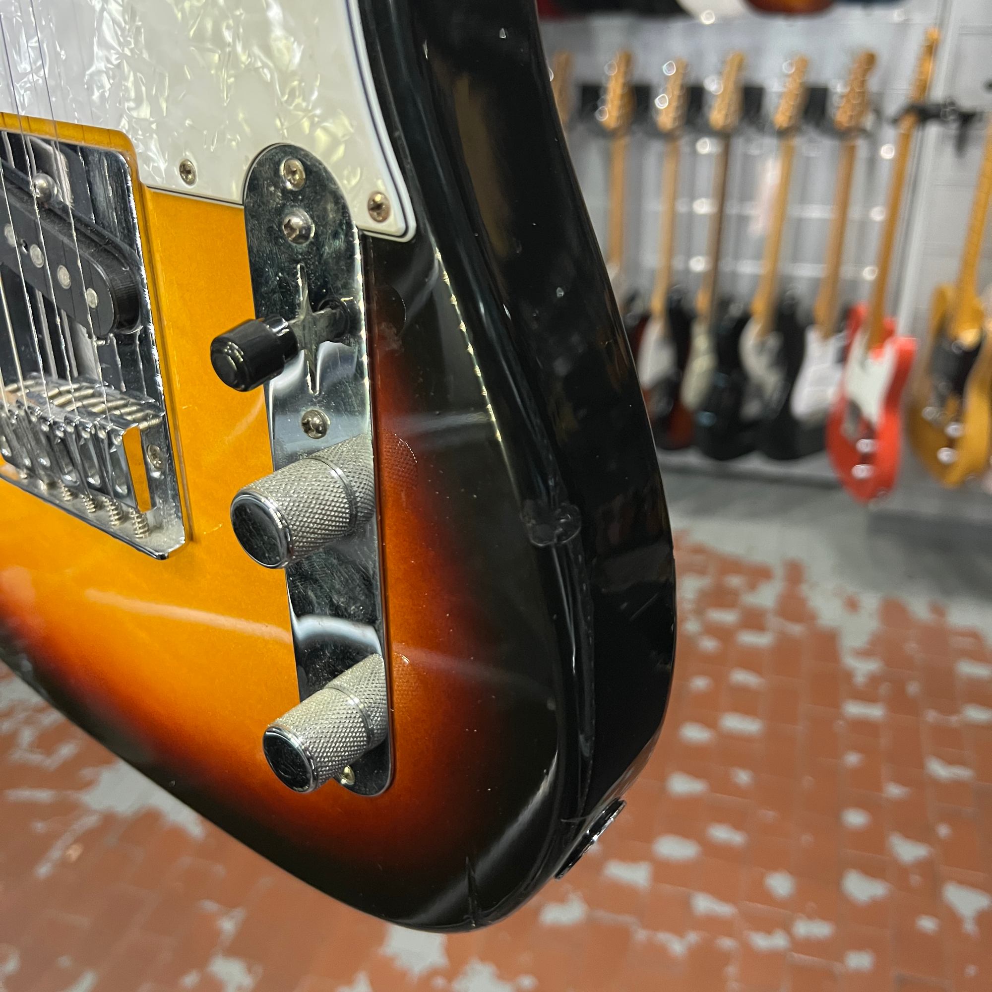 Fender American Special Telecaster 3 Tone Sunburst - Thumbnail 5