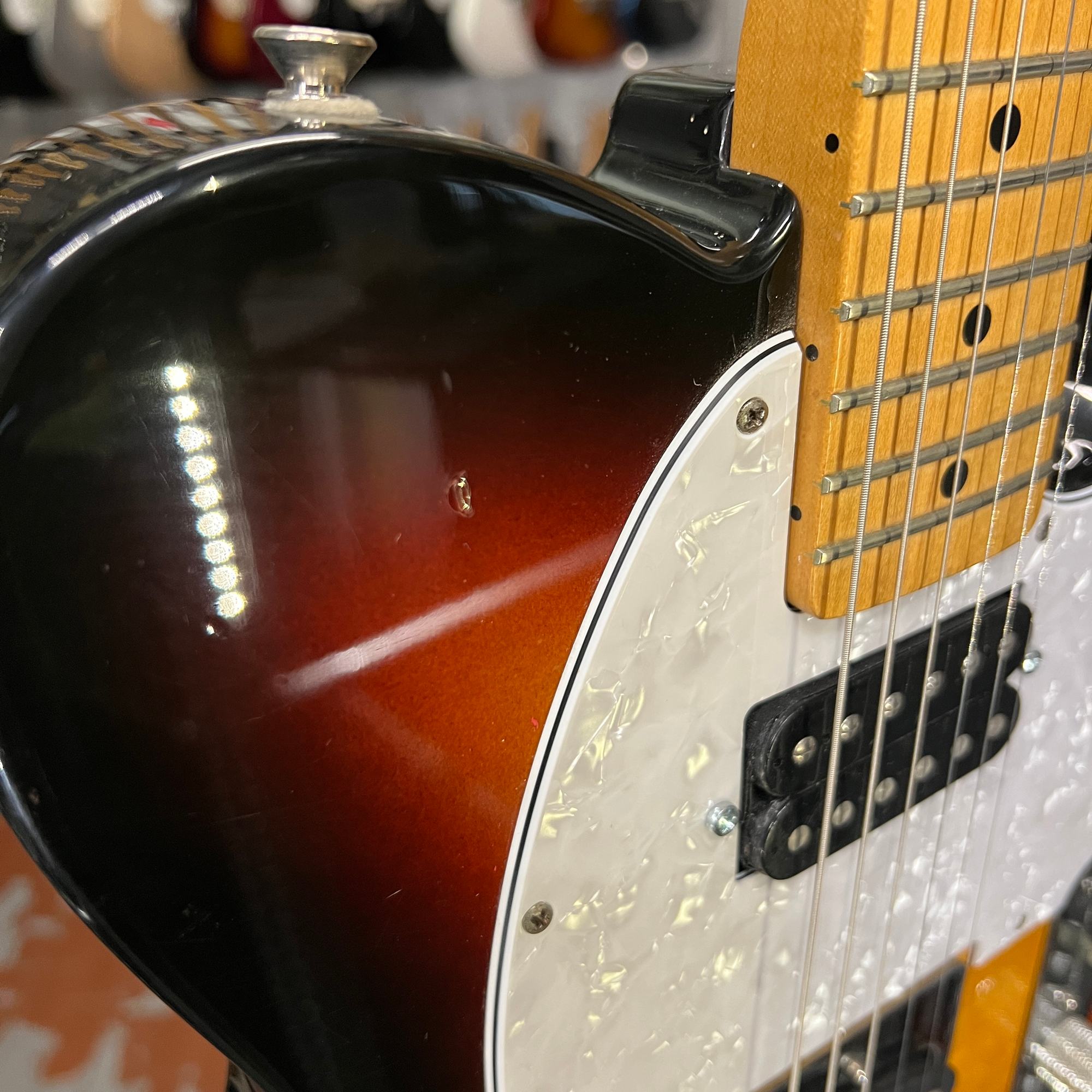Fender American Special Telecaster 3 Tone Sunburst - Thumbnail 6