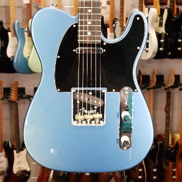 Fender Limited Edition American Professional Telecaster  Ebony Fingerboard Lake Placid Blue - Chitarre Chitarre - Elettriche