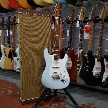 Fender Custom Shop Limited Edition Roasted 50s Stratocaster Deluxe Closet Classic Faded Aged Sonic Blue 9236053120 - Chitarre Chitarre - Elettriche