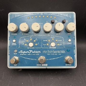 ELECTRO HARMONIX SUPER PULSAR TREMOLO