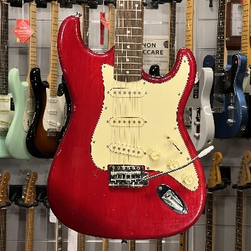 SQUIER KOREA STRATOCASTER RED