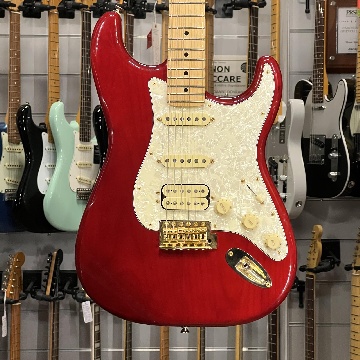 FENDER STRATOCASTER TASH SULTANA