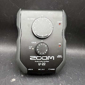 ZOOM U 22