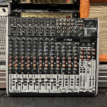 BEHRINGER XENYX QX2222 USB MIXER