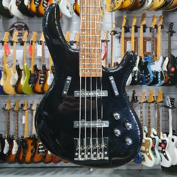 CORT ACTION BASS V PLUS BLACK + SEYMOUR DUNCAN SJB3 QUARTER POUND