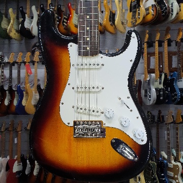 SQUIER VINTAGE MODIFIED STRATOCASTER SUNBURST