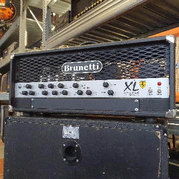 BRUNETTI XL 60 HEAD + FOOTSWITCH