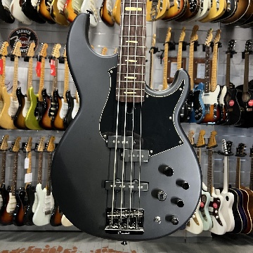 YAMAHA BB734A BASS