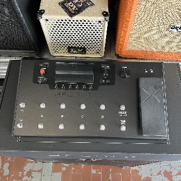 LINE 6 HELIX LT