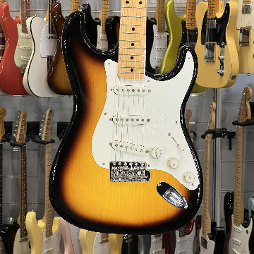FENDER TRADITIONAL II 50 STRATOCASTER MIJ JAPAN 2 TONE SUNBURST
