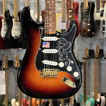 FENDER AMERICAN ARTIST SRV STEVIE RAY VAUGHAN STRATOCASTER