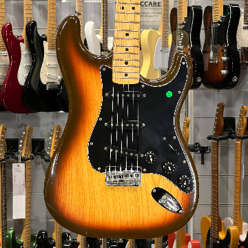 FENDER 1981 AMERICAN STRATOCASTER SUNBURST TRUE VINTAGE