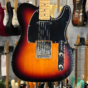 FENDER TELECASTER AMERICAN SPECIAL 3 TONE SUNBURST