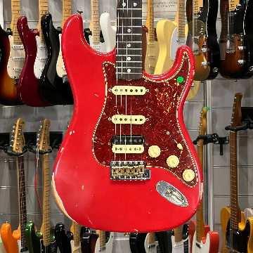 FENDER CUSTOM SHOP LTD 67 STRATOCASTER HSS DAKOTA RED RELIC