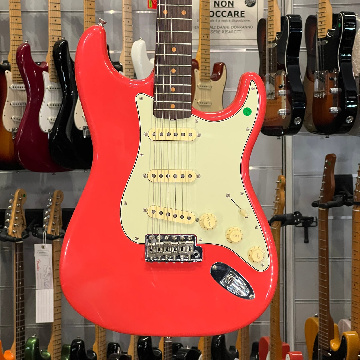 FENDER AMERICAN VINTAGE 61 II STRATOCASTER FIESTA RED