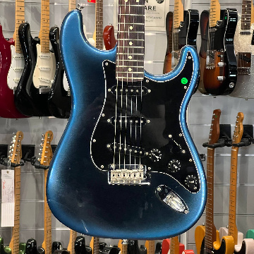FENDER AMERICAN PROFESSIONAL II STRATOCASTER DARK NIGHT